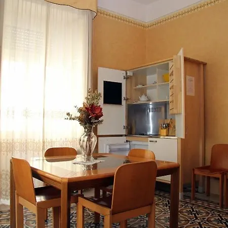 Bonapace Mergellina Bed & Breakfast 2*