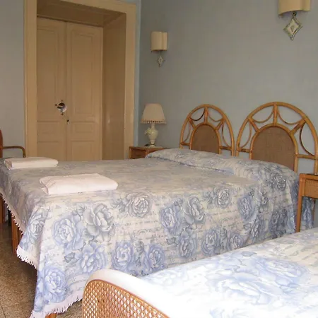 Bonapace Mergellina Bed & Breakfast 2*